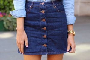 look-tendencia-saia-botao-frontal-trend-skirt-bottons-jeans-10